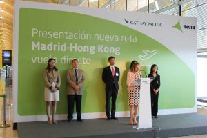 Ana-Pastor-Cathay-Pacific1[1]